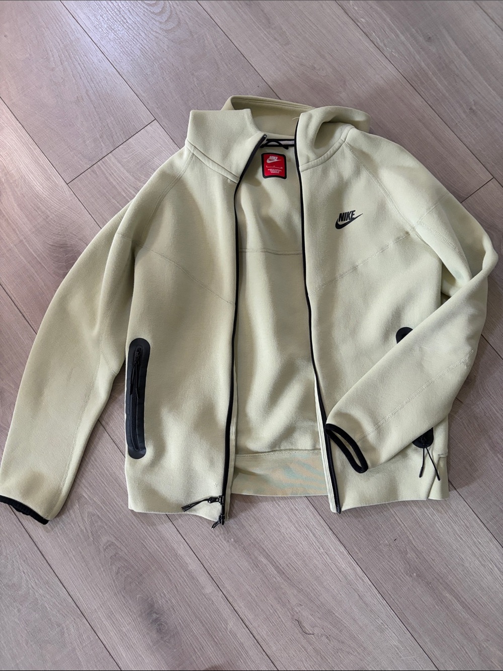 Nike Sportswear Tech Fleece Windrunner Men’s Pale Lime Full-Zip Jacket